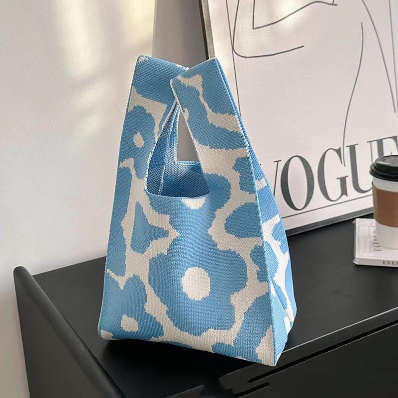 Women's Knot Wrist Bag Handmade Knitted Bag Portable Mini Striped Tote Bucket Phone Bags Large Capacity Autumn Winter Handbags