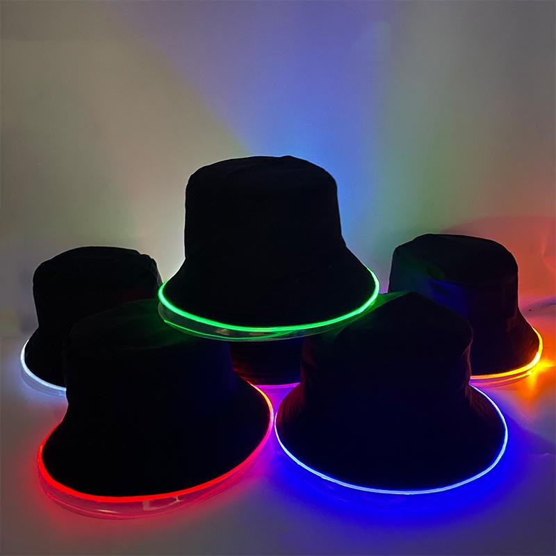 Kreativer Mehrfarbiger 6V LED-Faser-Fischerhut mit vier Funktionen, Mode, Outdoor-Sport, Kostümzubehör oder Performance-Requisiten