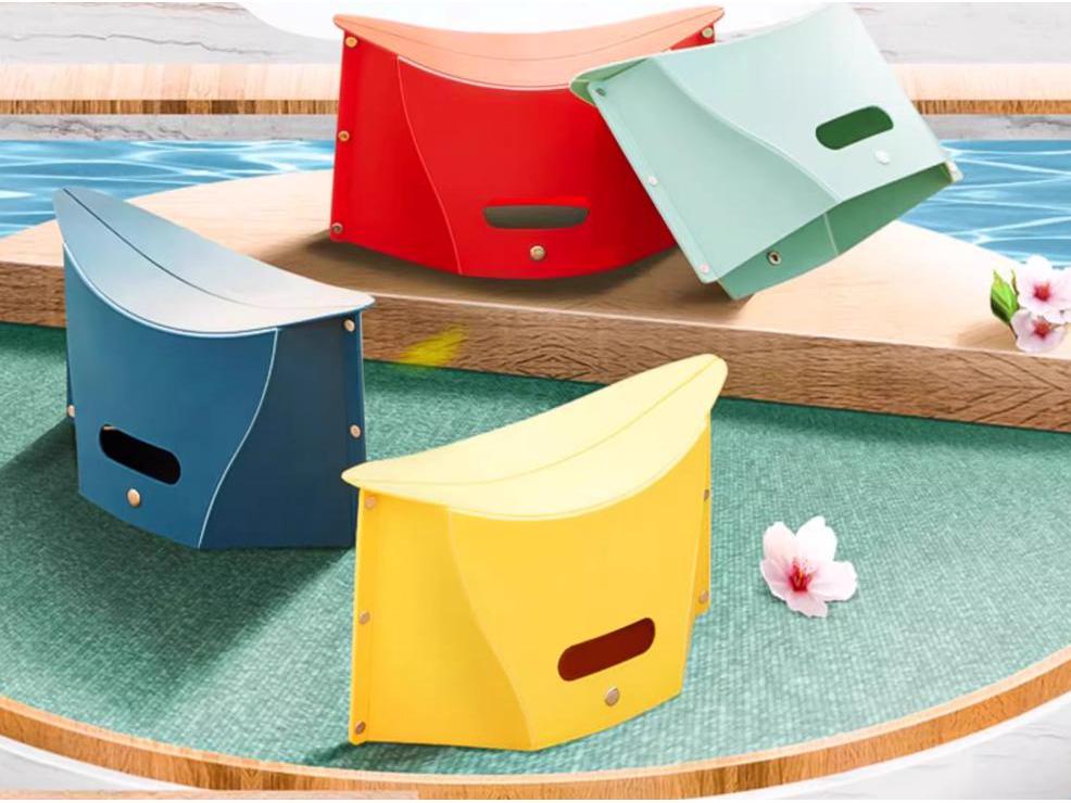Multi-Functional Portable Outdoor Folding Chair with Pencil Case and Small Stool