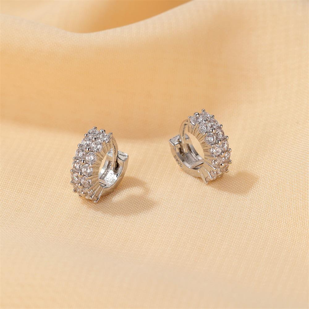 European & American Minimalist Zircon Flower Earrings with Heart Ear Cuffs - Stylish Niche Design for Women