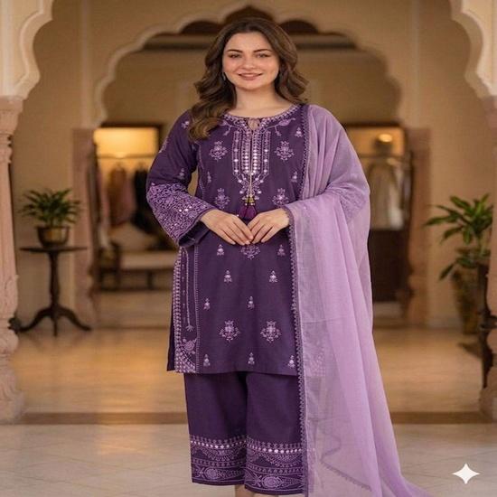 Elegant Embroidered 3-Piece Festive Kurta Pant Set