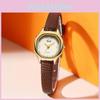 Relógio Feminino Pequeno Gadi Vintage de Quartzo com Pulseira de Couro Sintético de Cobra Para Acessórios de Moda