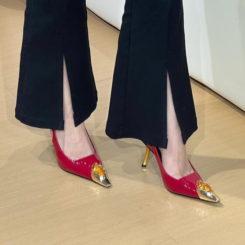 Catwalk Sexy Red Gem Metal Iron Head High Heels Gold Heel Sandals Socialite Banquet Design Single Shoes