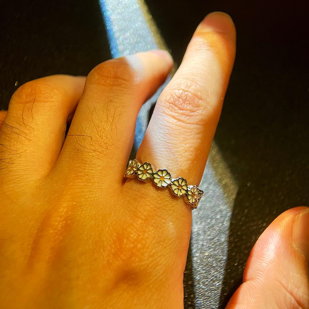 Little Daisy Ring For Women Oil-Dripping Flower Adjustable Open Ring Creative Accessories Trendy Alloy Zircon Cute Girls Gift