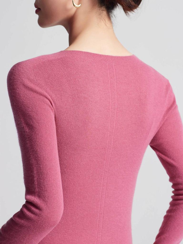 Machine Washable Women's Seamless 100% Pure Wool Round Neck Knit Sweater, 60 Count, 18 Gauge, Autumn Base Layer