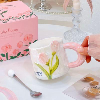 Niedlicher Frühstücksbecher Damen Hochwertig Aussehendes Zuhause Tulpen Keramiktasse Kreativer Paar Kaffee Wasserbecher