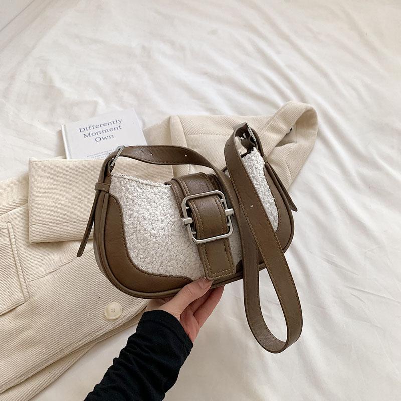Fashion Lamb Wool Splice Style Crossbody Bag Korean Retro Senior Sense Shoulder Bag Color Contrast Texture Commute Underarm Pack