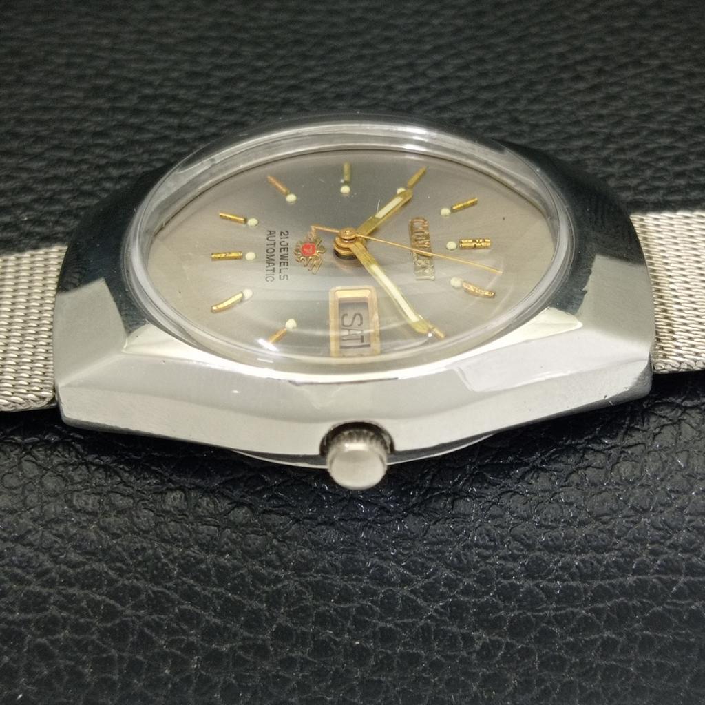 JAPAN VINTAGE CITIZEN AUTOMATIC 8200 MENS ORIGINAL DIAL WATCH A702161-5 R208-a702161