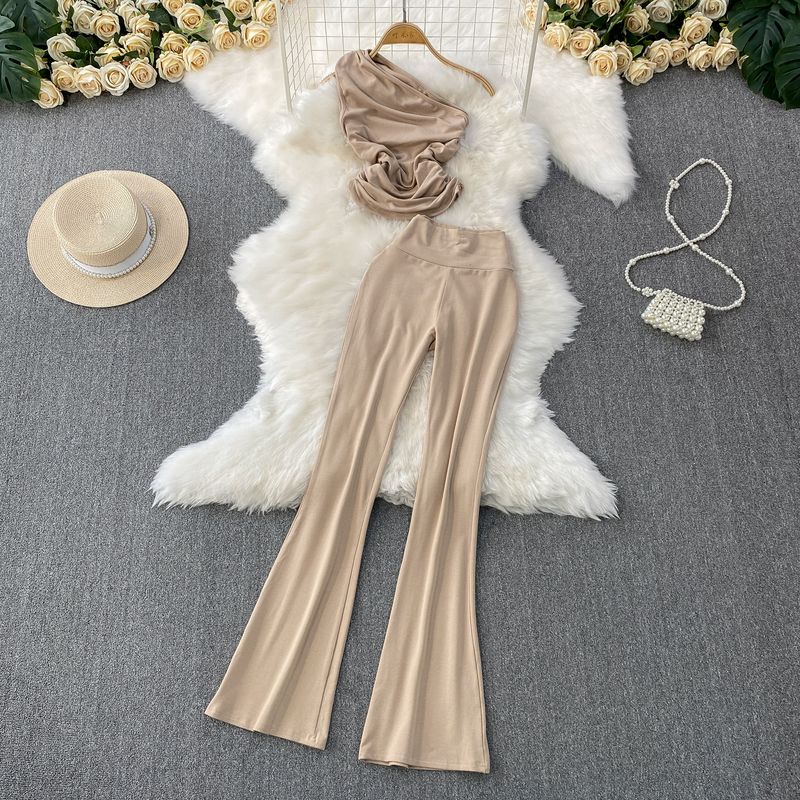 

European and American Gyaru Style Oblique Collar off-Shoulder Vest Pleat Khaki Waist Slim fit Slimming Top + High Waist Trumpet pants Two-piece Set Camel color One size