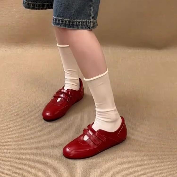 Cowhide version~ Red leather shallow mouth Mary Jane shoes women's 2025 new versatile round head casual sports shoes single shoes