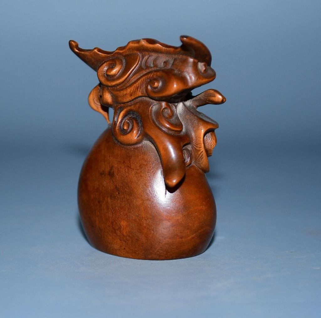 Chinese Old Boxwood Carved Exquisite Bat Money Bag Statue Figurines Lucky Gift