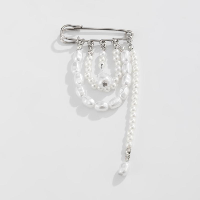 Classic Vintage Imitation Pearl Brooch Tassel Chain Pin Elegant Suit Jewelry for Women Business Professional Outfits 2024