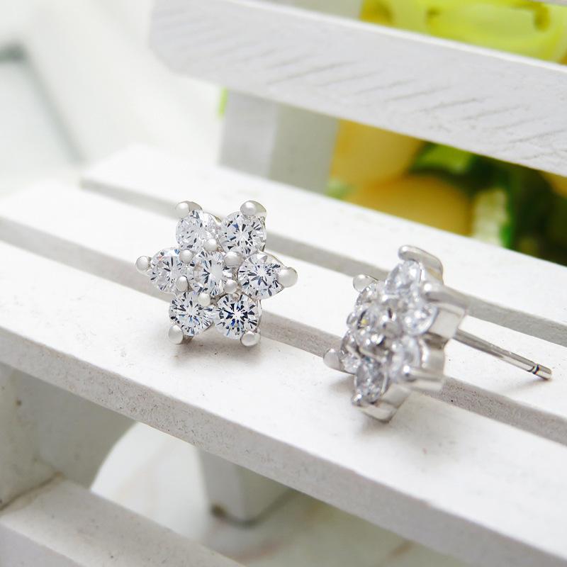 Temperament Versatile Snowflake Earrings High-End Trendy Zircon Star Earrings Women'S Sterling Silver Jewelry