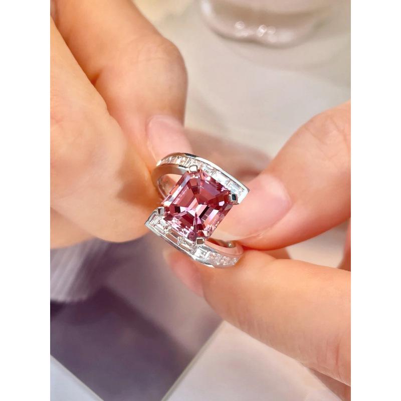 European-Style Pink Zircon Open Ring: Retro, Luxury, Trendy Design for Women