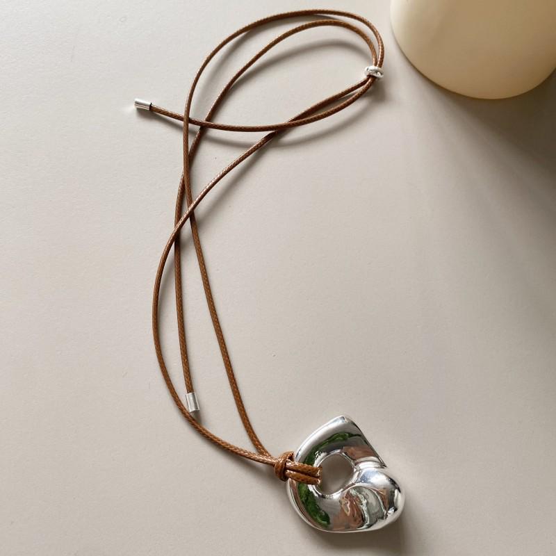 High-End Rose Flower Titanium Steel Necklace - Long Sweater Chain for Spring and Autumn