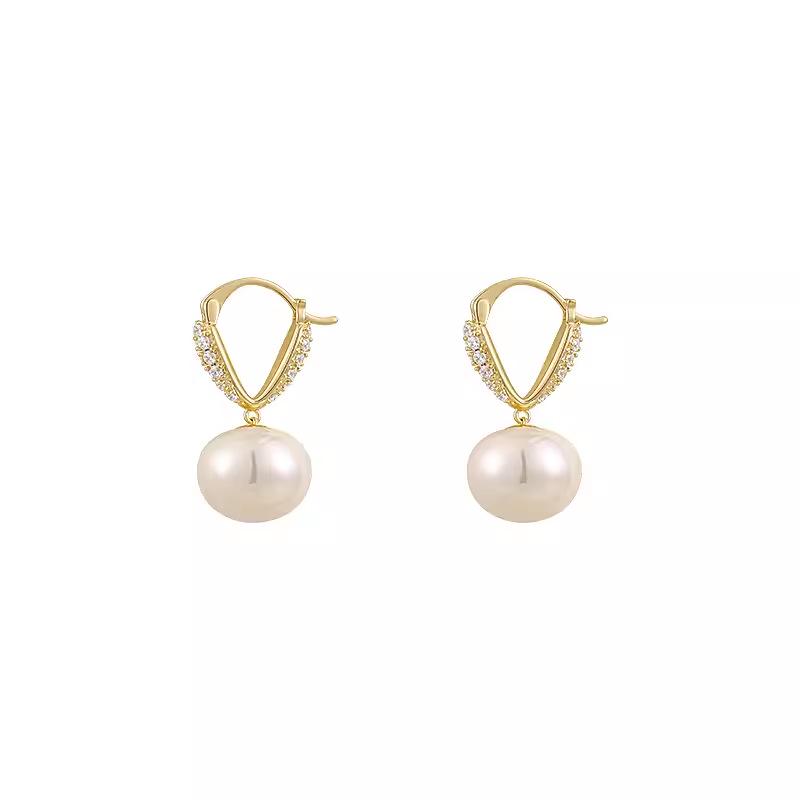 2025 Silver Needle Zircon Pearl Earrings: French Retro Light Luxury Studs for Women