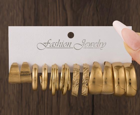European and American new earrings set 1 pair of golden metal twist pearls creative retro simple and versatile earrings