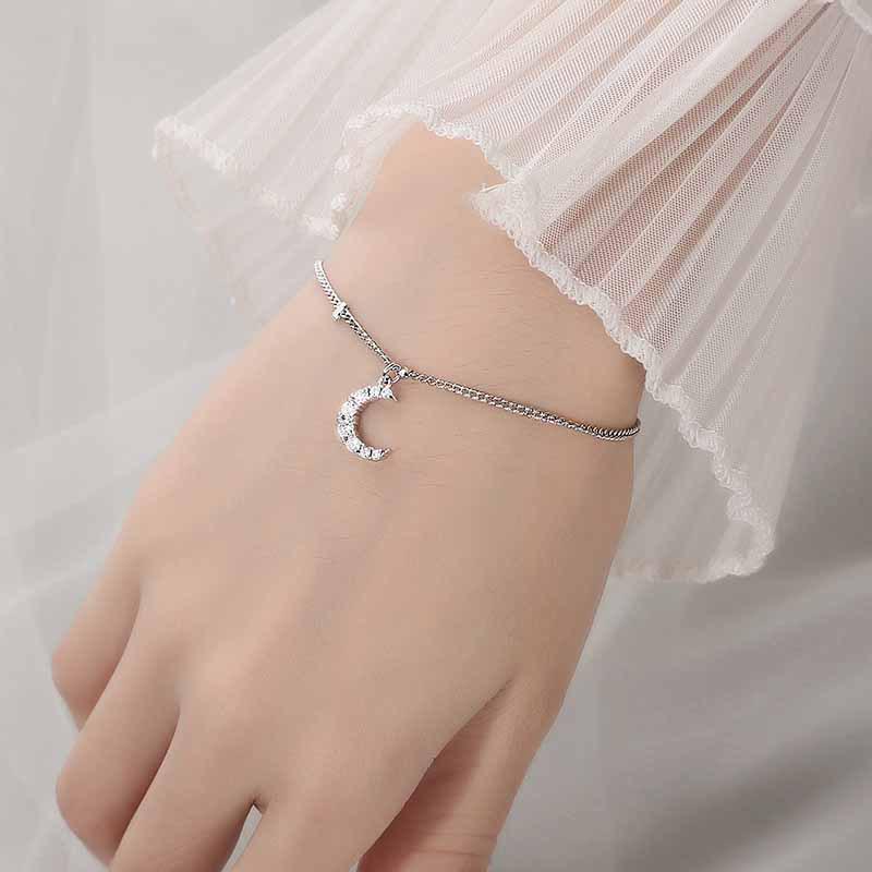 Chic Crescent Moon & Rhinestone Heart Bracelet - Versatile Japanese Korean Girly Design