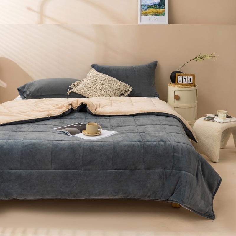 

Двусторонняя стеганая фланелевая одеяло - Можно стирать в машине, Однотонное, Утолщенное, Одеяло для ленивых 150x200cm (approx. 2kg) темно-серого