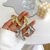 2025 Retro Leaf Design Women's Exquisite Light Luxury Stud Earrings