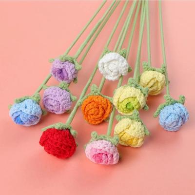 1 pz Bouquet di Fiori di Rosa Lavorati a Maglia Fiori per Laurea Bouquet di Fiori Finti Fiori Finiti Fatti a Mano Roseramos De Flores