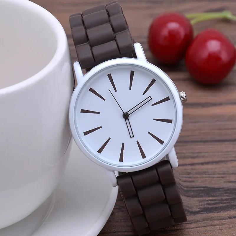 Orologio da Donna Moda Semplice Design Matita Orologi Digitali al Quarzo Casual Gelatina Multicolore Silicone Orologio da Donna Orologio da Polso da Vestito
