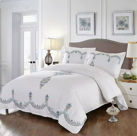 60s Embroidered All-Cotton Sateen Bedding Set - Four Pieces