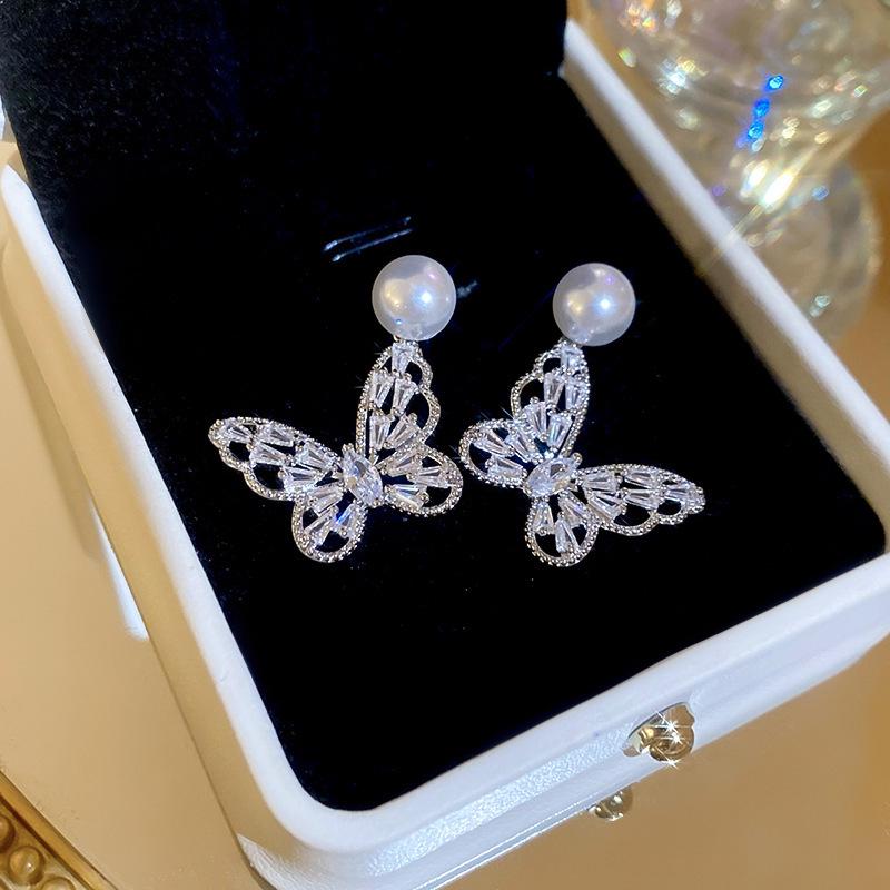 Silver Needle Luxury Zircon Flower & Butterfly Pearl Earrings - High-End French Retro Autumn/Winter Style