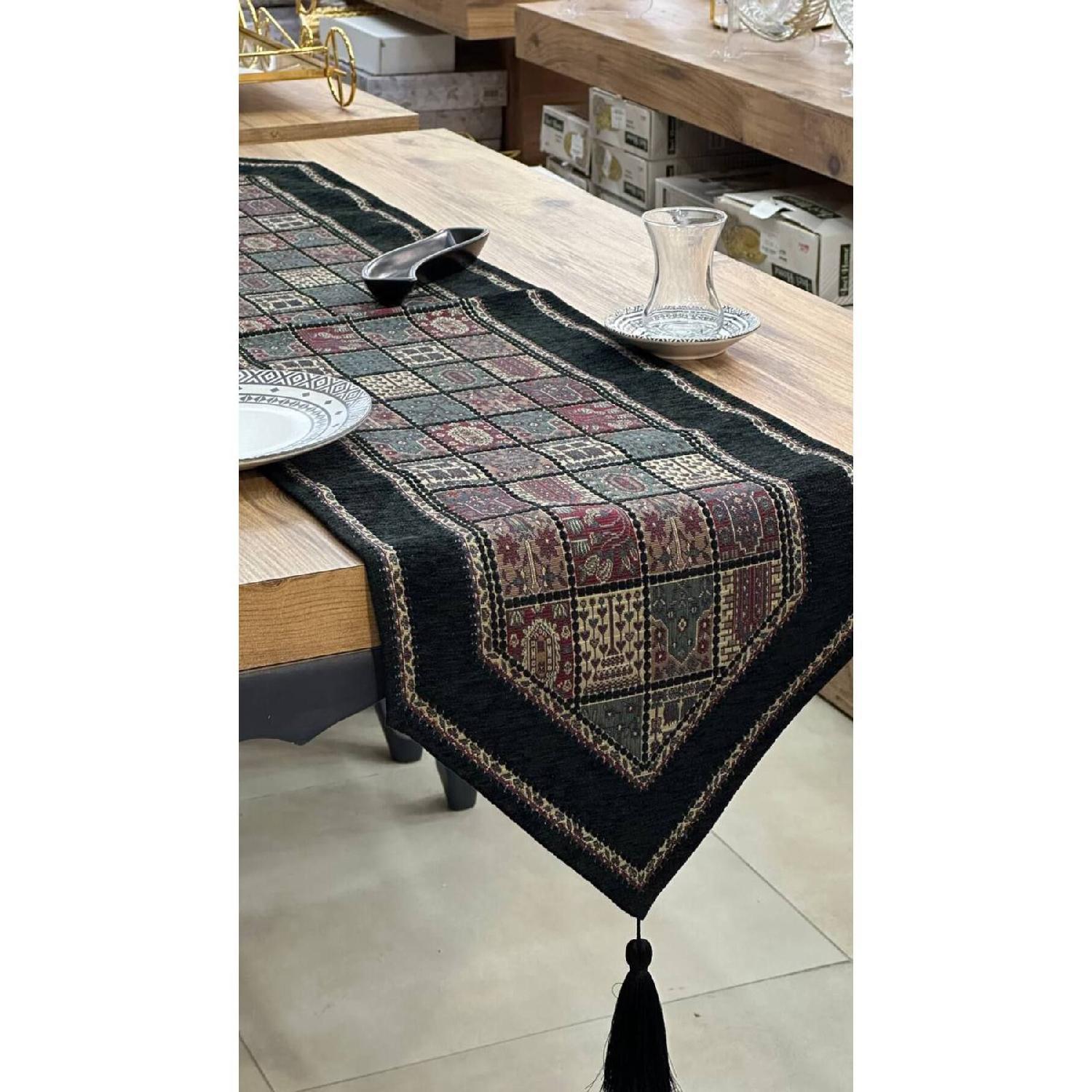 

Table Runner 20 cm чорний