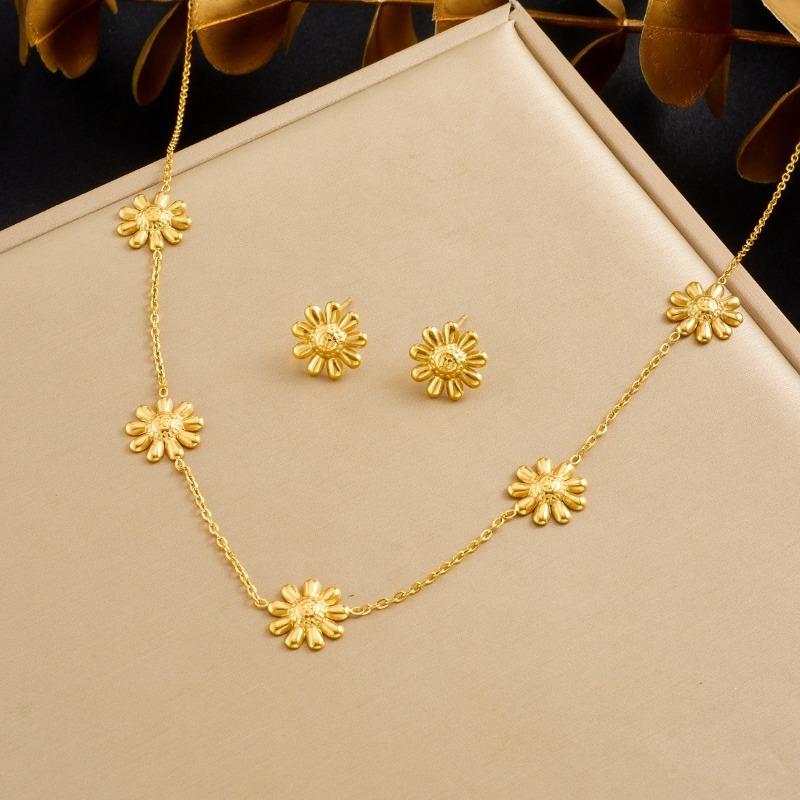 Gold Plated Daisy Flower Jewelry Set Necklace and Earrings Fashion Jewelry for Women золотой
