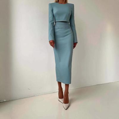 Style Européen & Américain Automne 2025: Robe moulante à col rond et manches longues, élégante et décontractée