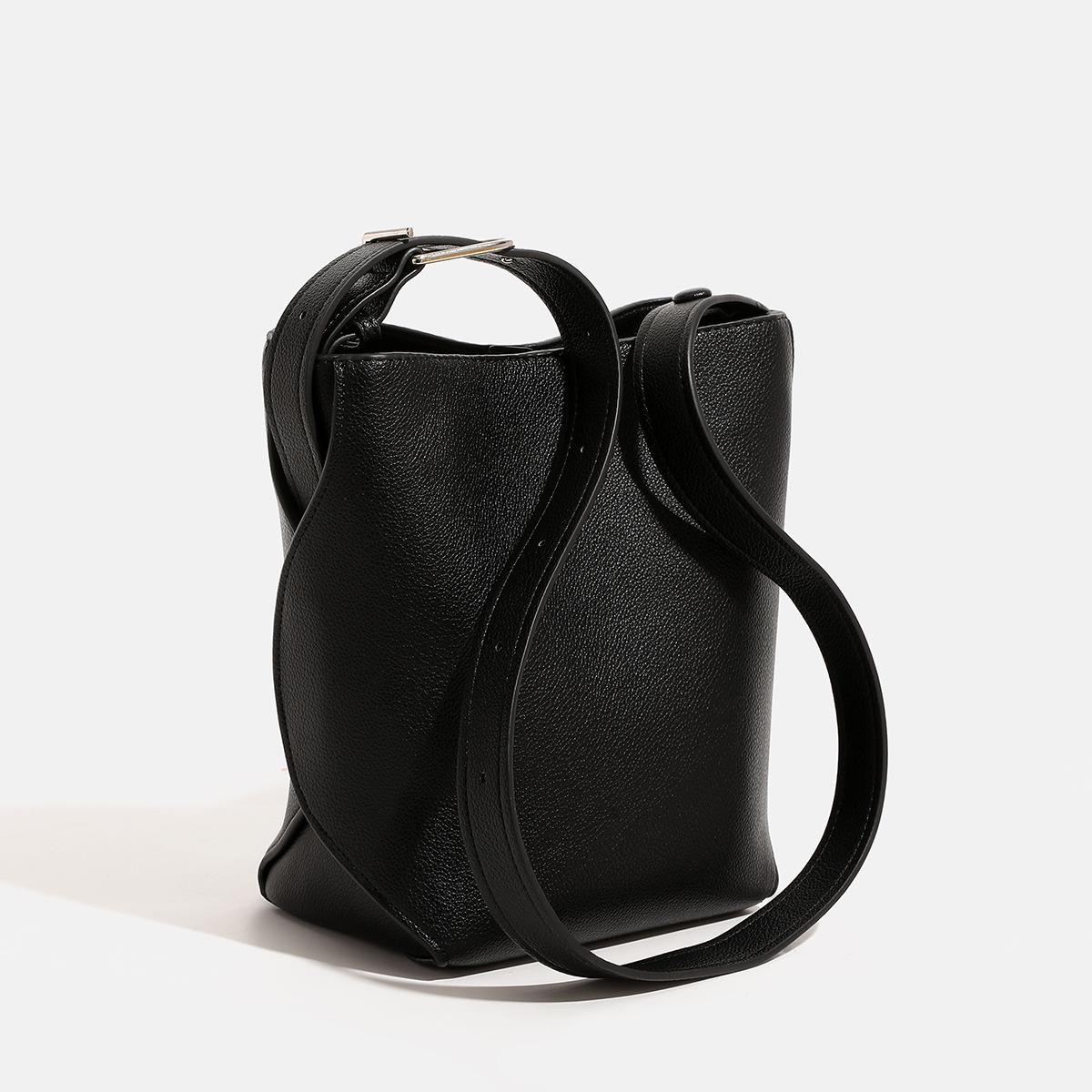 

2024 Autumn/Winter High-End Large Capacity Fashion Crossbody Bucket Bag