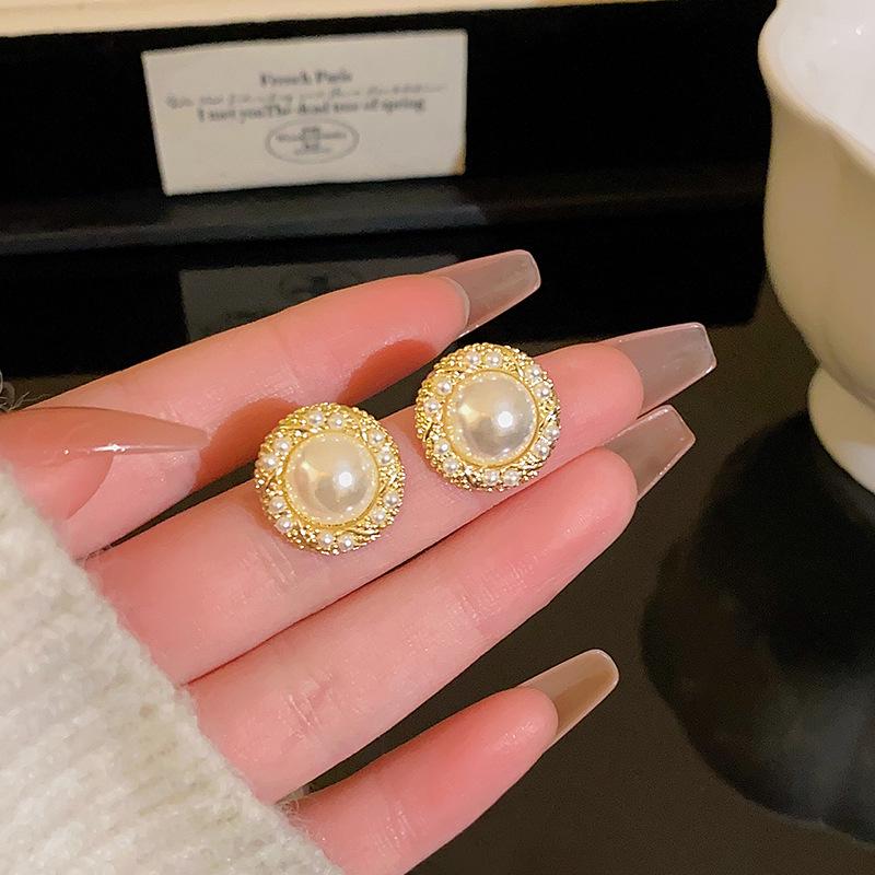 S925 Silver Needle Luxury Pearl & Cat's Eye Stone Earrings for Women – Elegant, All-Match Design.