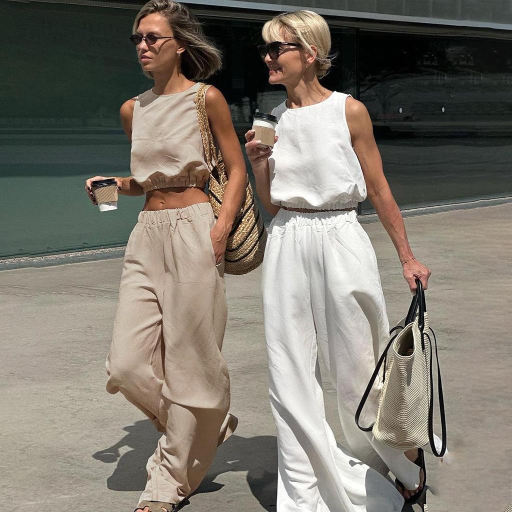 Women's Two-piece Wrinkled Lapel Sleeveless Shirt High Waist Drawstring Shorts Large Size Set Fashion Suits