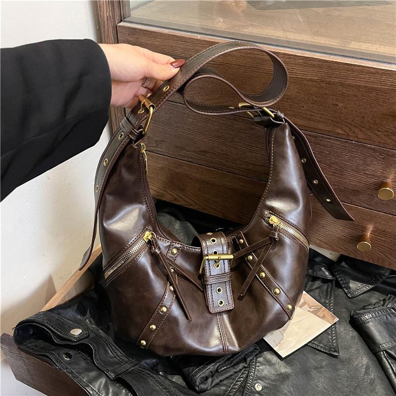 PU Leather Shoulder Bags Retro American Style Rivets Buckle Crossbody Bag Fashion Design Korean Style Locomotive Style Underarm CLE