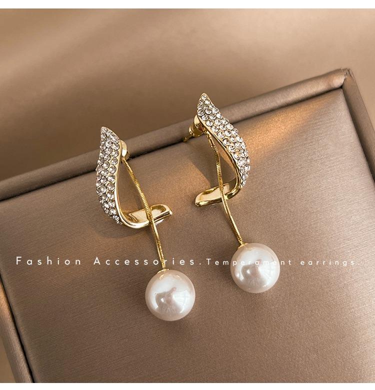 1 pereche de cercei eleganti cu picătură cu perle de imitație, cercei cu picătură delicate, cu franjuri lungi, cu cristale