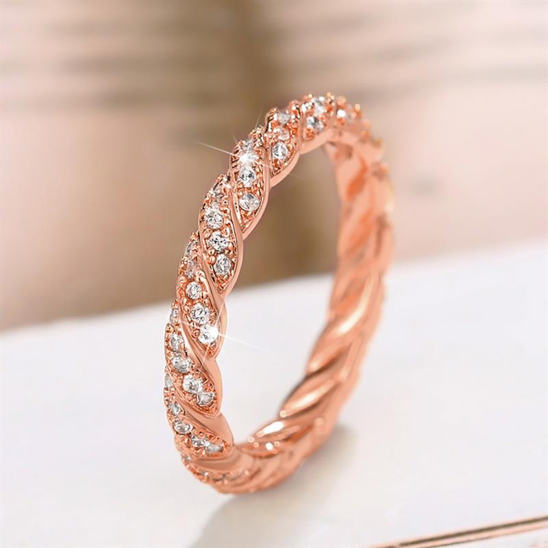 Huitan Minialist Women Ring Twisty Inlaid Shining Cubic Zirconia Charming Wedding Party Versatile Accessories Fashion Jewelry