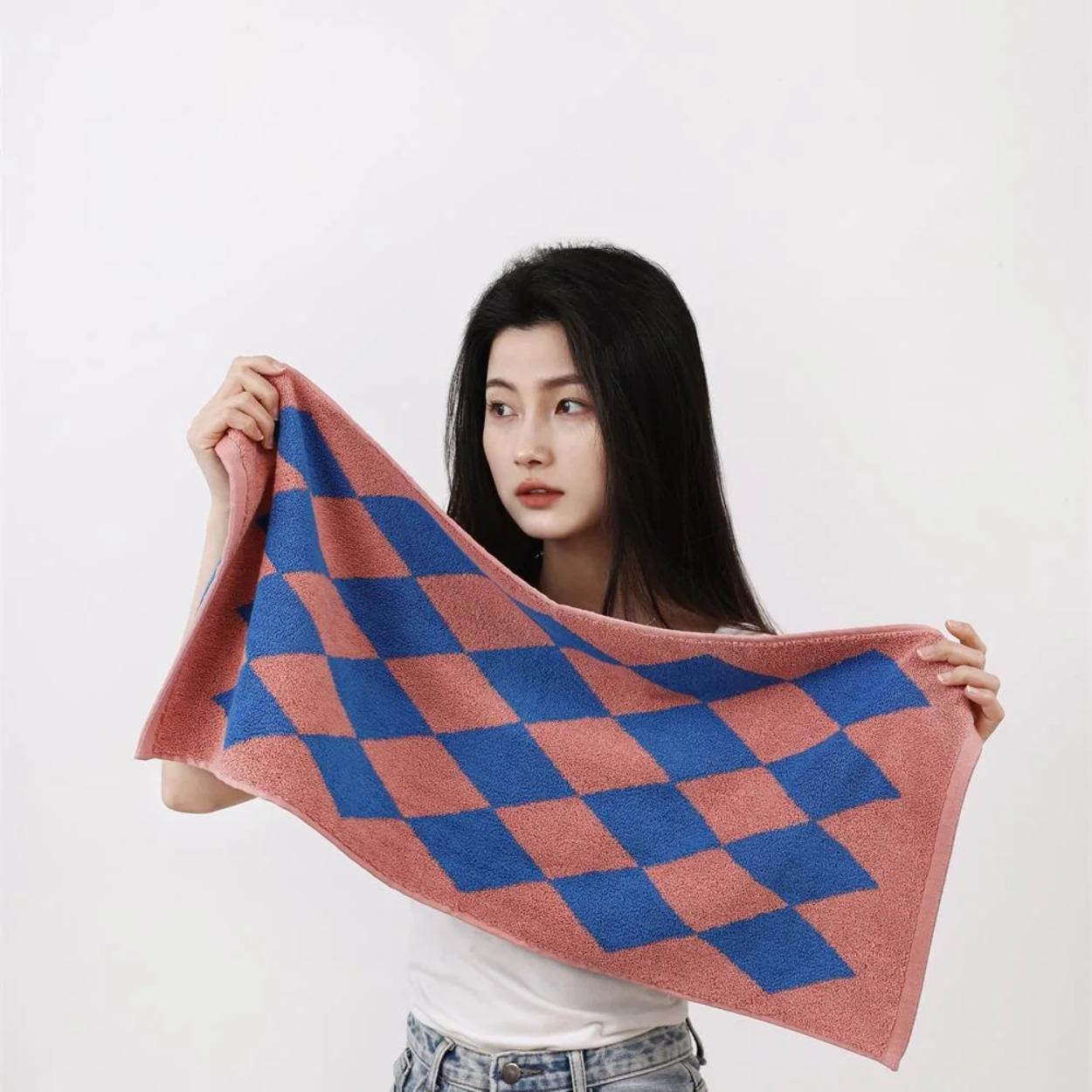 

Retro Diamond Two-color Combed Cotton Towel Soft Premium Cottom Face Towel Absorbent Bath Towel Kids Hand Wash Towel Beach Towel 34x76cm face towel