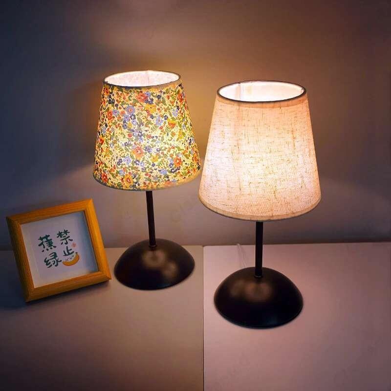 LED USB Retro Floral Iron Desk Lamp Bedside Sleeping Atmosphere Night Light Bedroom Decor