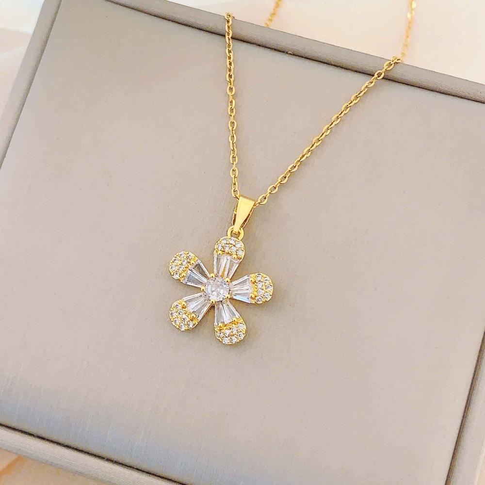 Necklace Women Do Not Fade Summer Small Cute Temperament Titanium Steel Necklace Versatile High-end Jewelry Simple Collarbone Chain