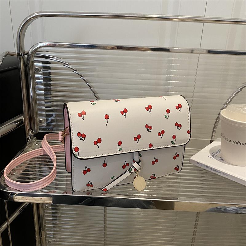 This Year, the Popular Small Fresh Cherry Printed Small Square Bag Women's 2025 Summer New Versatile Shoulder Bag Messenger Bag Foreign Style