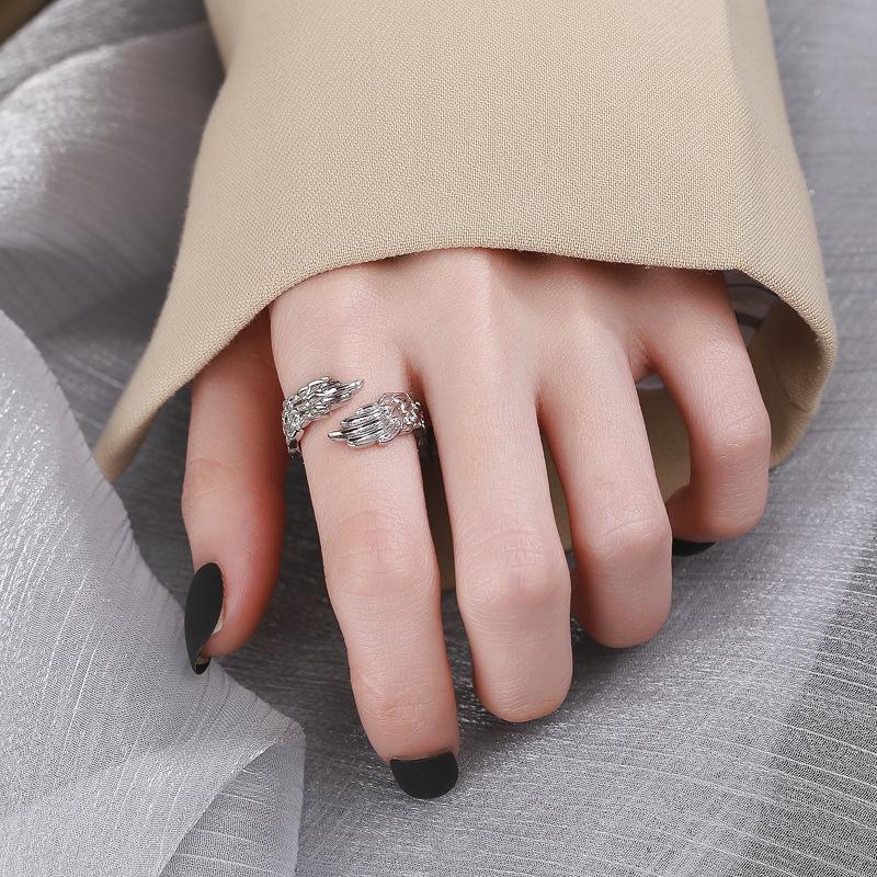 Feather Angel Wings Adjustable Ring Silver Plated Guardian Wings for Women Sympathy Memory Fashion Statement Jewelry
