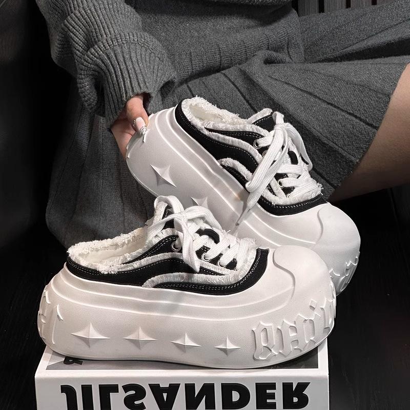 

Джинсовые туфли-хлебушки с большой головой, уродливые, но милые, женские, весна-осень, новые, на толстой подошве, с мешком на носке, полусабо, парусиновые туфли, тренд 38 чёрный