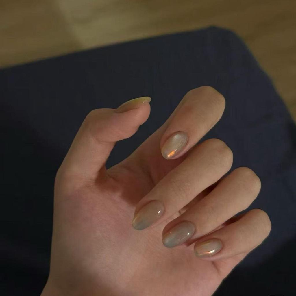 Soft & Dreamy: Iridescent Nude Pink Glass Manicure Patches - Versatile, Exquisite, Gentle, Whitening Wear.