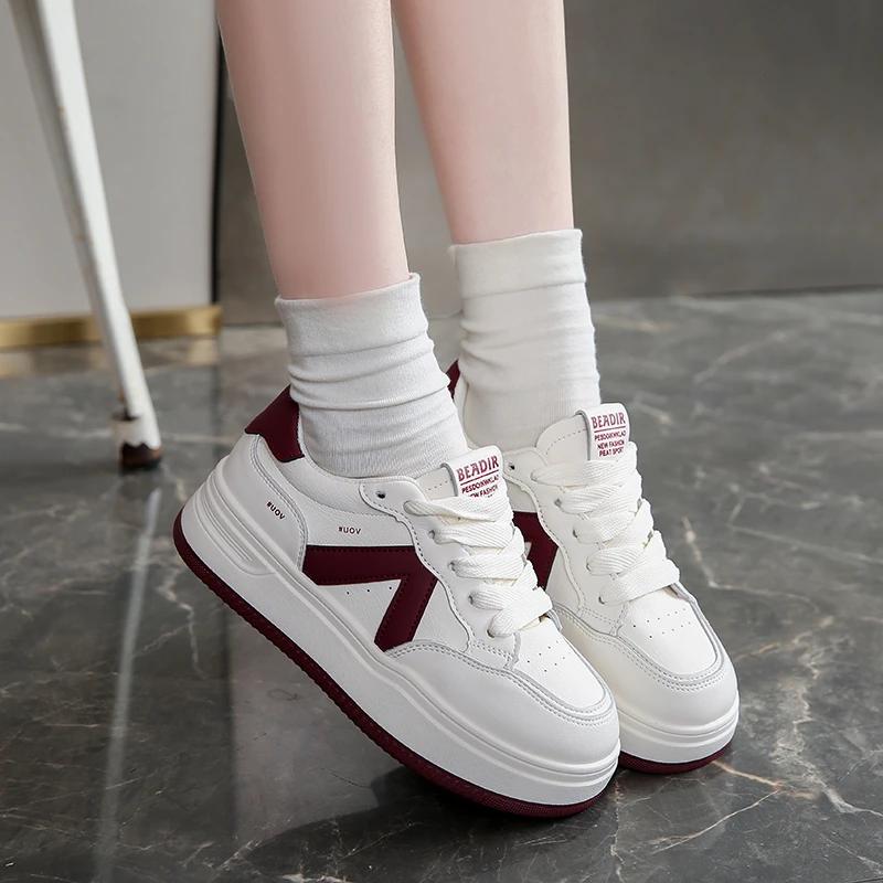 2025 New Women Leather Flat Shoes Autumn Breathable Vulcanized White Sports Lace Up Thick Soled Casual Shoes for Women