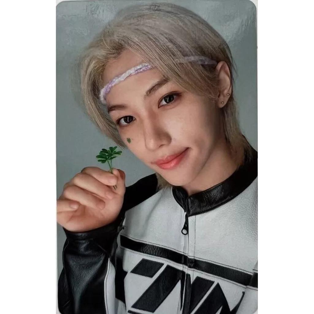 STRAY KIDS Social Path STANDARD A B ver. FC ver. OFFICIAL PHOTO CARD STICKER