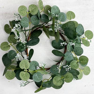 Decoração de casa – Flores e coroas artificiais