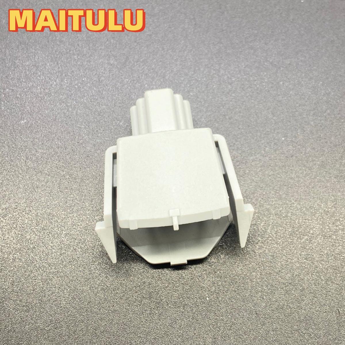 

For HONDA ACCORD CP1 CP2 CP3 2008-2012 Rear License Plate Light Shell Case Cover For CIVIC 2012 For SPIRIOR2010-2012 34105SNB000 lampholder