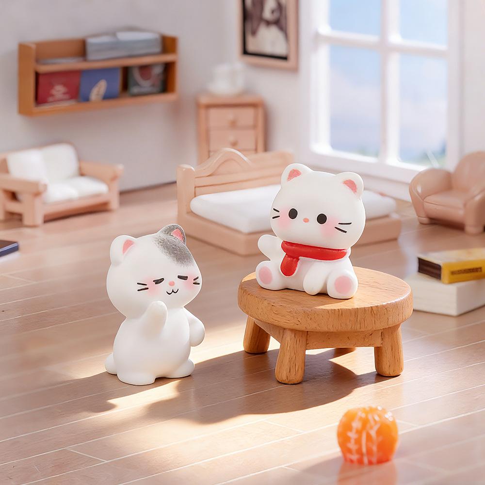 6pcs Cute Cat Resin Figurines Miniature Ornaments for Micro Landscape Dollhouse Garden Desk DIY Decor Accessories Car Decoration