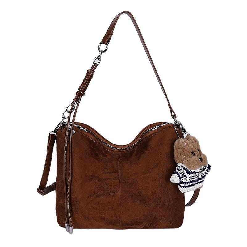 Simple Retro Suede Bag Women's 2025 New Exquisite Versatile Messenger Bag Super Fire Shoulder Underarm Bucket Bag